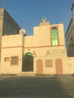 فيلا للإيجار فى سترة - الوسطى