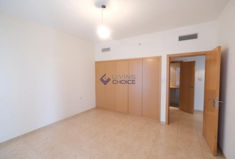 Apartment For Rent In Trade Centre - Dubai - Dubai