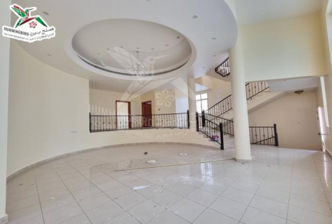 فيلا للإيجار