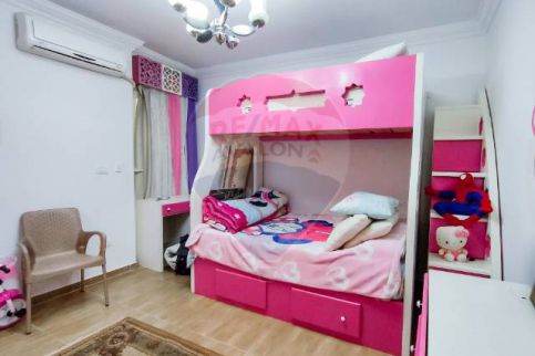 شقة للإيجار فى زيزينيا - قسم الرمل - الإسكندرية