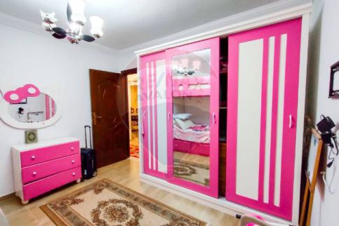 شقة للإيجار فى زيزينيا - قسم الرمل - الإسكندرية