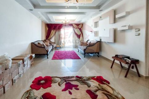 شقة للإيجار فى زيزينيا - قسم الرمل - الإسكندرية