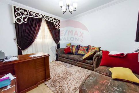 شقة للإيجار فى زيزينيا - قسم الرمل - الإسكندرية