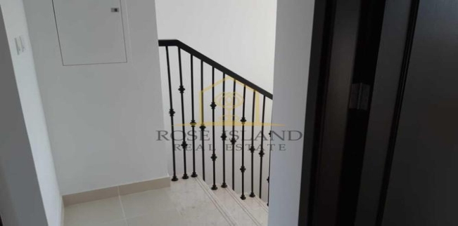 فيلا للإيجار