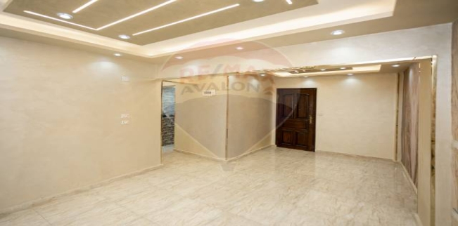 شقة للبيع فى ميامي - قسم المنتزه - الإسكندرية