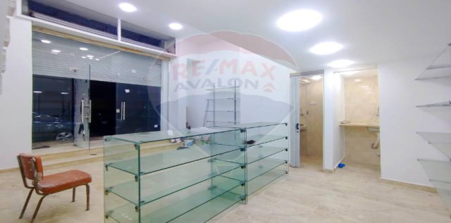 محل تجاري للبيع فى زيزينيا - قسم الرمل - الإسكندرية