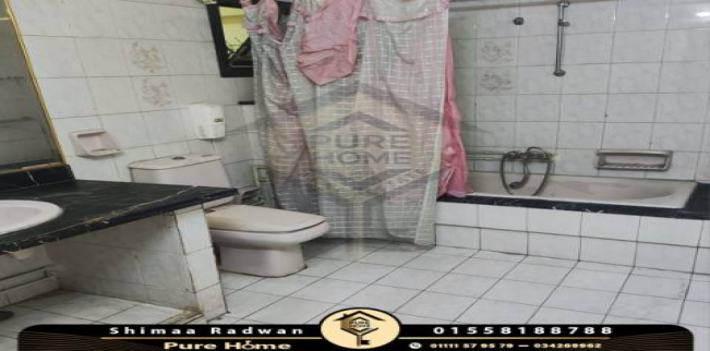 شقة للبيع فى جليم - قسم الرمل - الإسكندرية