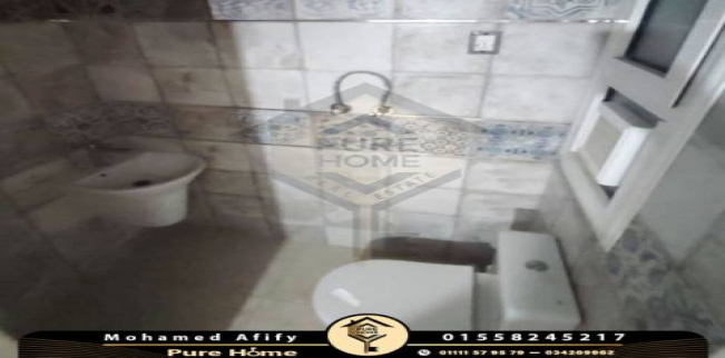 شقة للبيع فى زيزينيا - قسم الرمل - الإسكندرية